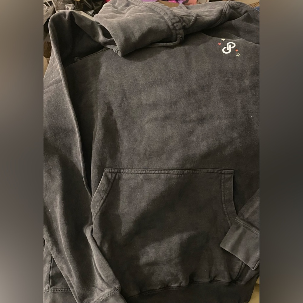 Poshmark Black Graphic Pocket Hoodie